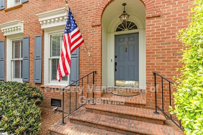 Greenville Townhome: 110 Kilkenny court