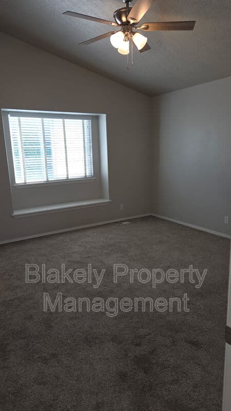 Nampa House: 72 N. Pleasant Hill Dr.