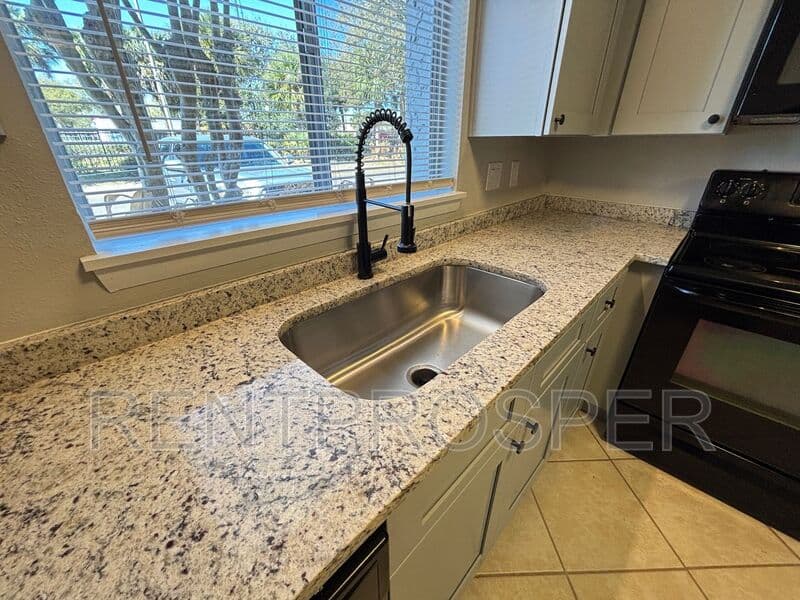 Orlando Condo: 4207 S. Semoran Blvd