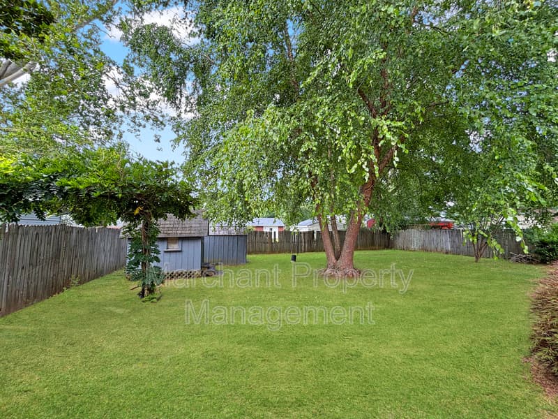 Greenville House: 22 Brownwood Drive
