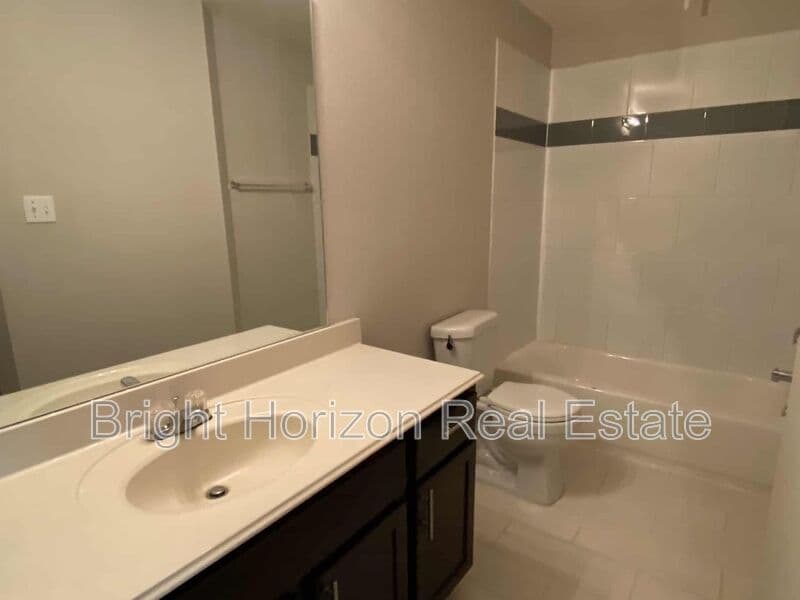 Hurst Condo: 3601 Valley Vista Drive