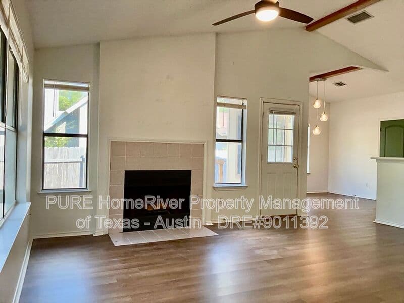 Cedar Park House: 3002 Cottonweed Trl