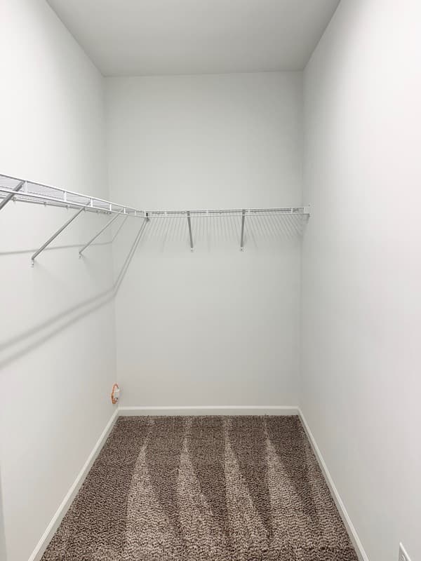 East Dundee Condo: 855 E Main St