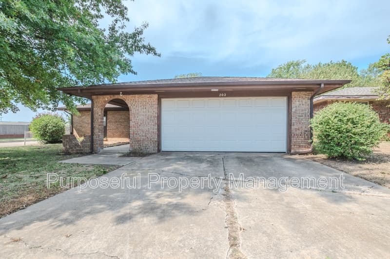 Norman House: 202 Stanton Drive