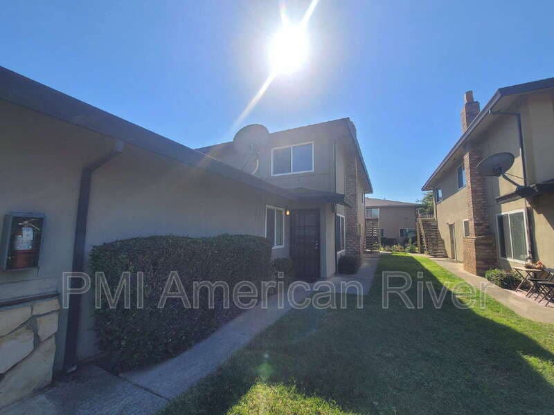 Sacramento Condo: 2843 Norcade Cir