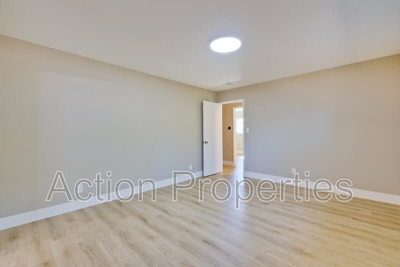 Mountain View House: 86 Dalma Drive