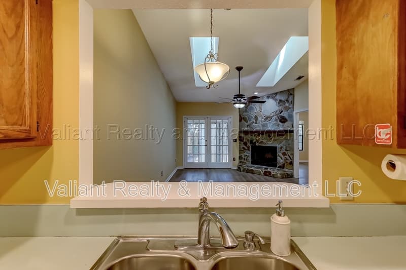 Jacksonville House: 3476 Raymur Villa Drive