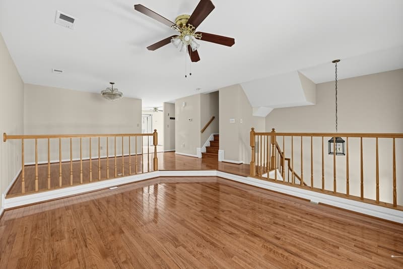 Alexandria House: 7427 Salford Court