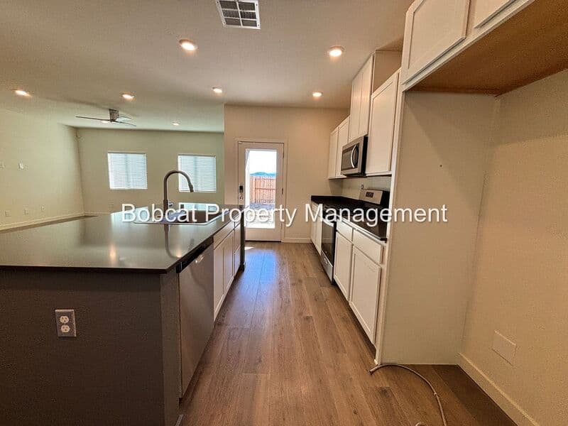 Dayton House: 213 Chandler Rd