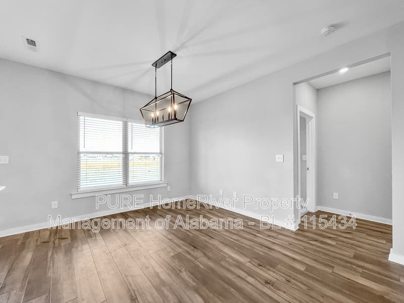 Meridianville House: 221 John Harold Dr