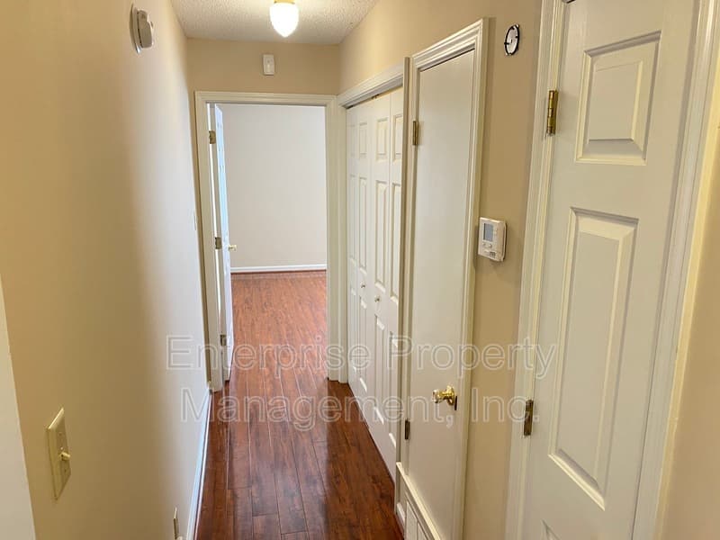 Memphis House: 3794 Walden Meadow Drive