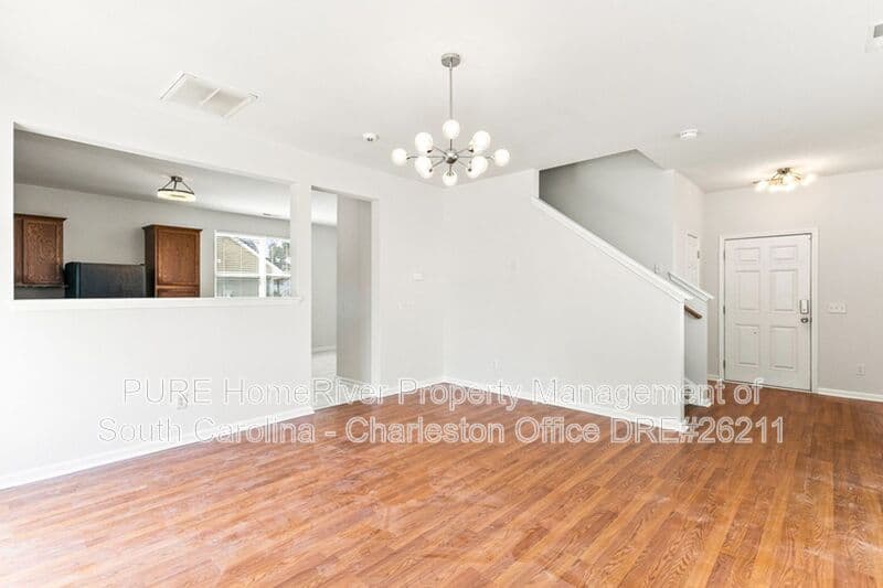 Goose Creek House: 437 Watershed Dr