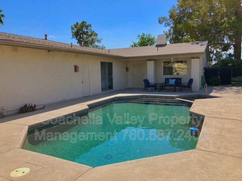 Palm Desert House: 42310 Tennessee Avenue