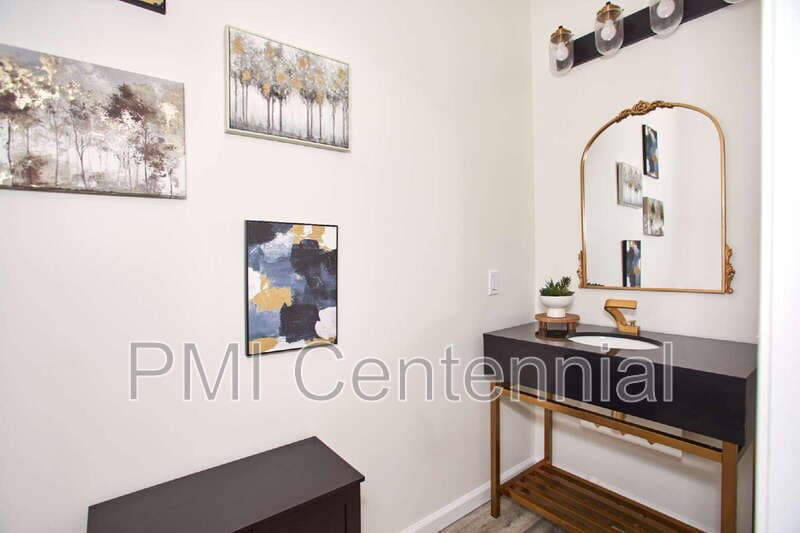 Johns Creek House: 220 Preston Oaks Dr