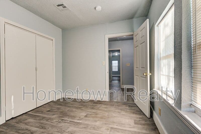 Oklahoma City House: 2114 N Bath Avenue