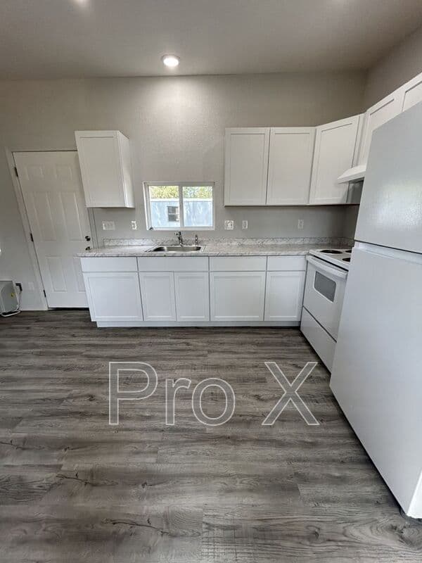 Baxter Springs House: 627 W 8th - Lot #12