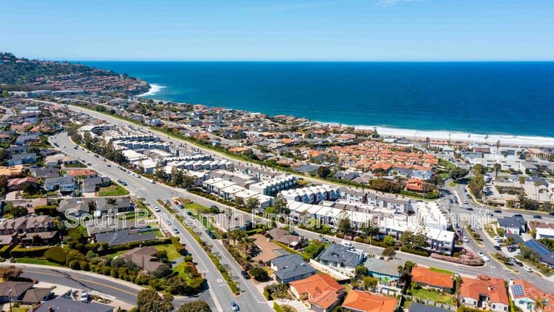 Redondo Beach Condo: 420 Palos Verdes Blvd