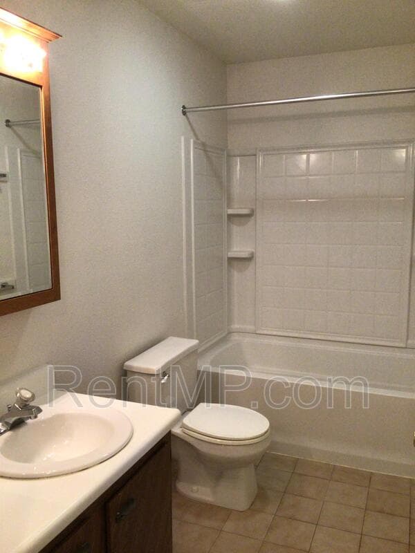 Mt Pleasant Townhome: 722 W Broomfield - Unit J02