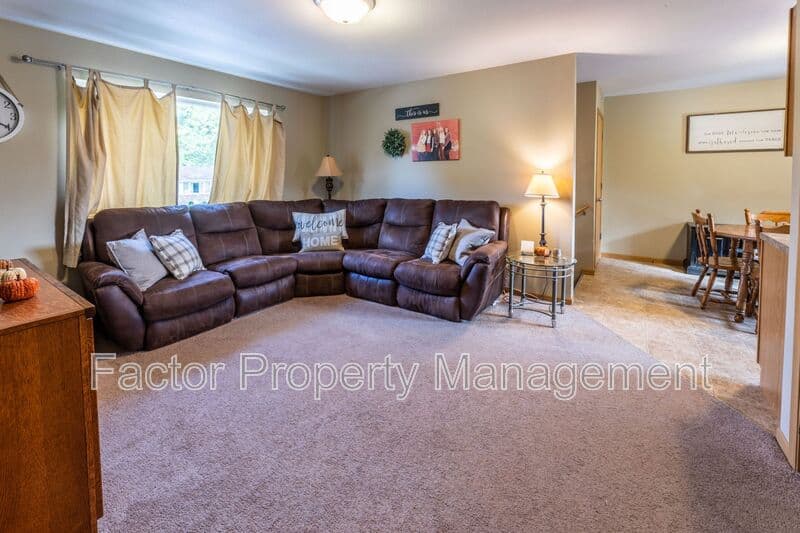 Mankato Condo: 1328 Warren St.