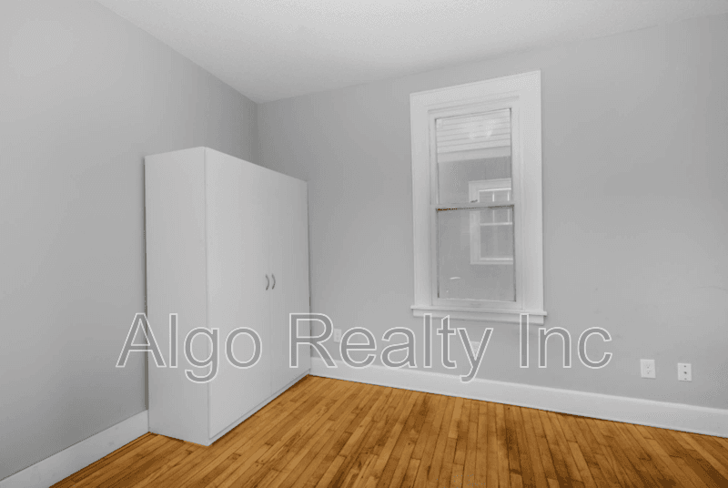 Minneapolis Condo: 3449 Snelling Avenue - Unit 3451