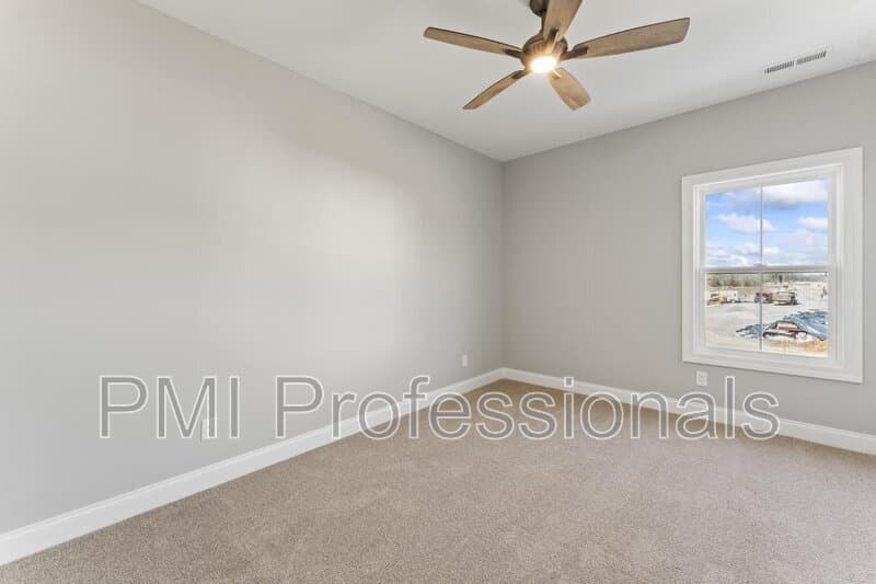 Murfreesboro Townhome: 2124 Gracie Bug Loop
