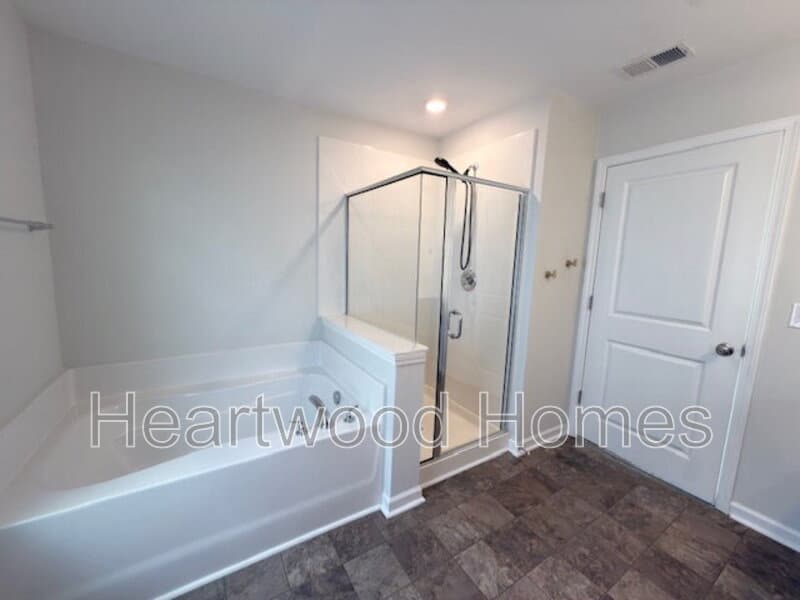 Elgin House: 406 Eclipse Lane