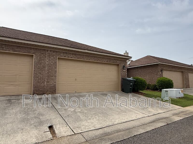 Huntsville Townhome: 1012 Scarlet Woods