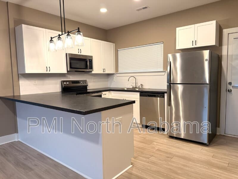 Brownsboro Condo: 401 Morring Rd