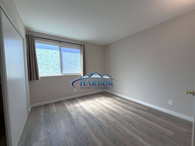 Redondo Beach Condo: 2300 Vanderbilt Lane
