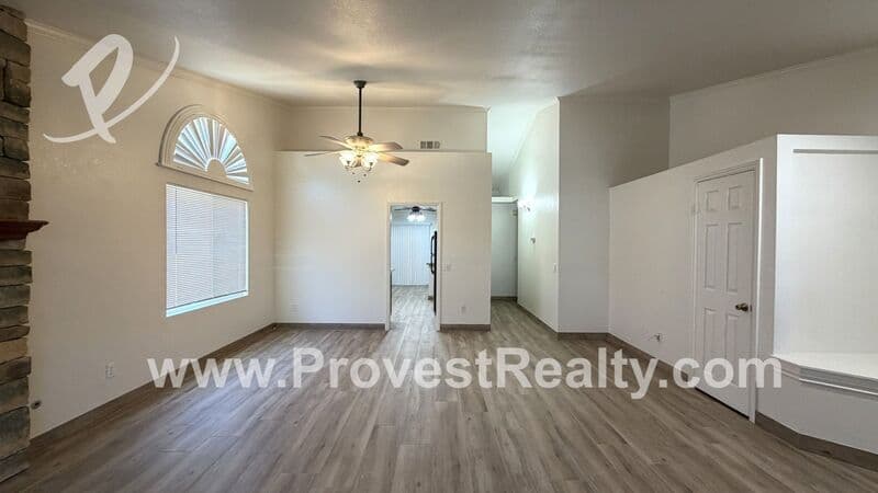 Victorville House: 13675 Ruby Circle
