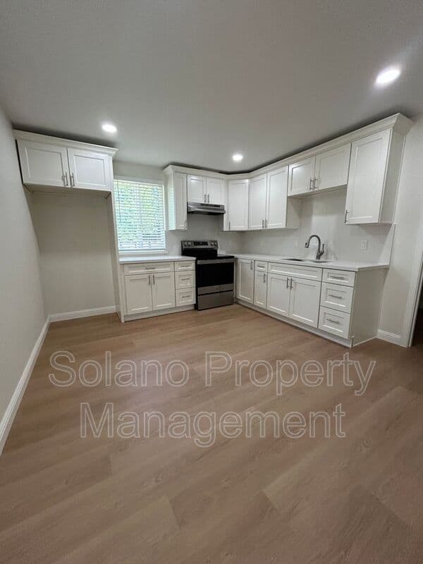 Vacaville House: 316 Butcher Road
