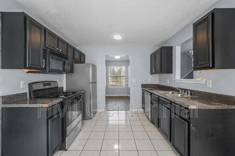 Lithonia House: 7227 Teakwood Pl