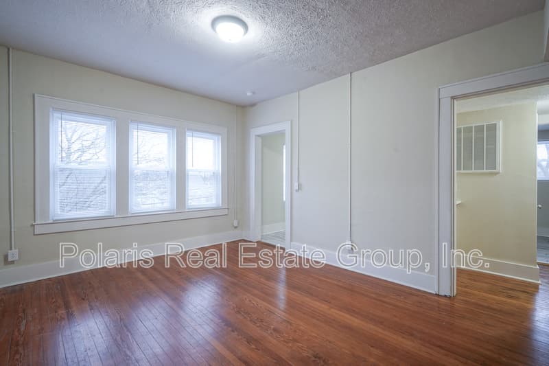 Lebanon Condo: 208 W Williams St