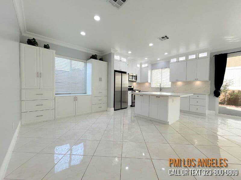 Pacoima House: 12445 Sonoma Drive