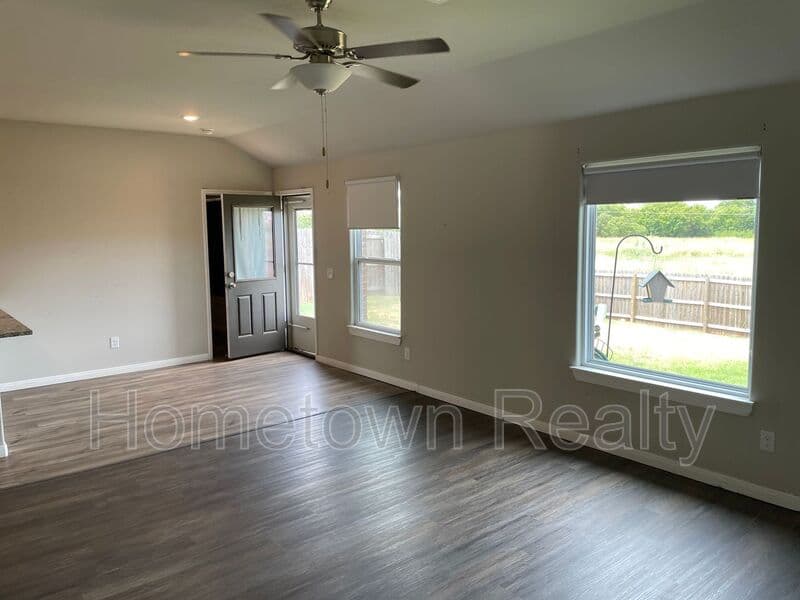 El Reno House: 1712 Vermilion Lane