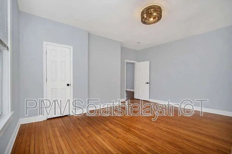 Norwich Condo: 44 Summer St
