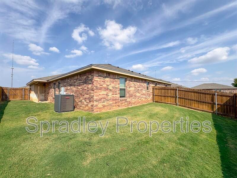 Belton Condo: 1009B Llano Ct