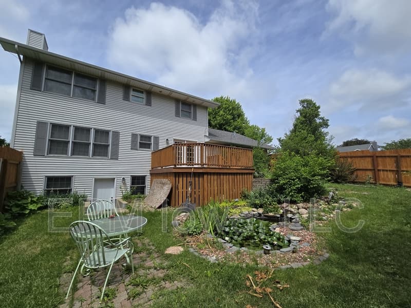 Cedar Falls House: 4710 Donald Drive
