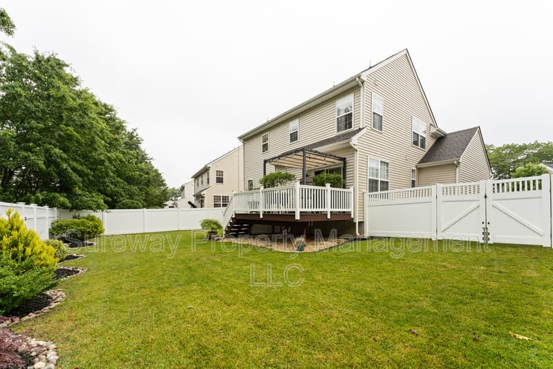 Mays Landing House: 232 Pheasant Run Rd