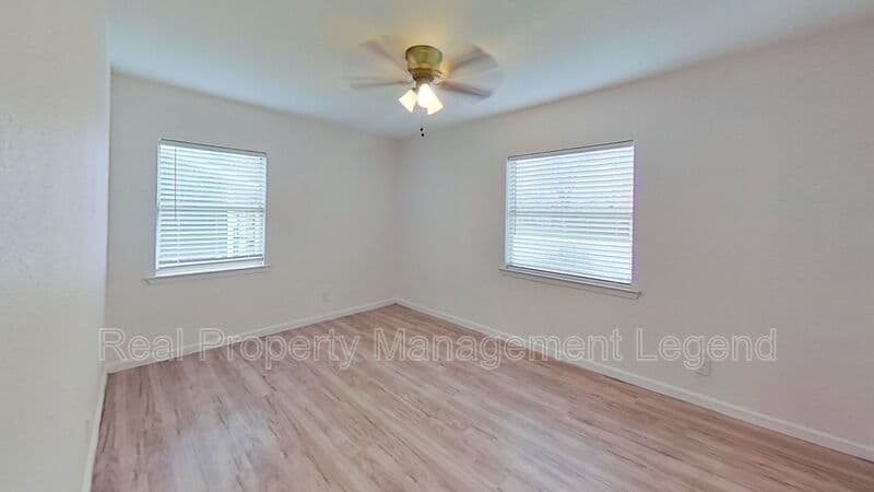 Irving House: 2320 Brockbank Dr