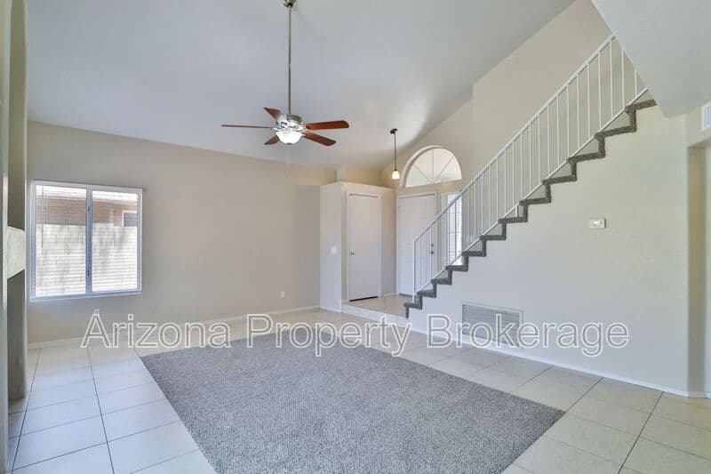 Glendale House: 3622 W. Wagoner Rd.