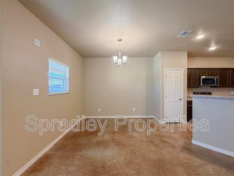 Belton Townhome: 1573 Kal Ct