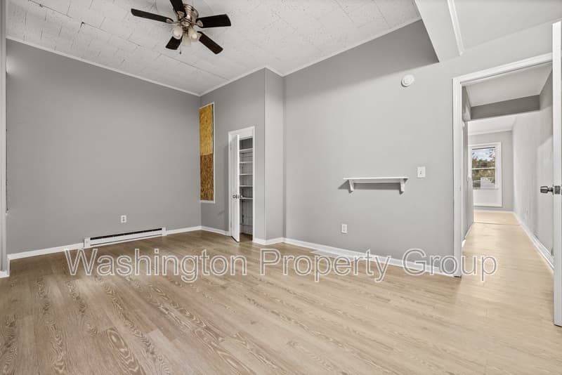 Baltimore House: 206 E 25th St
