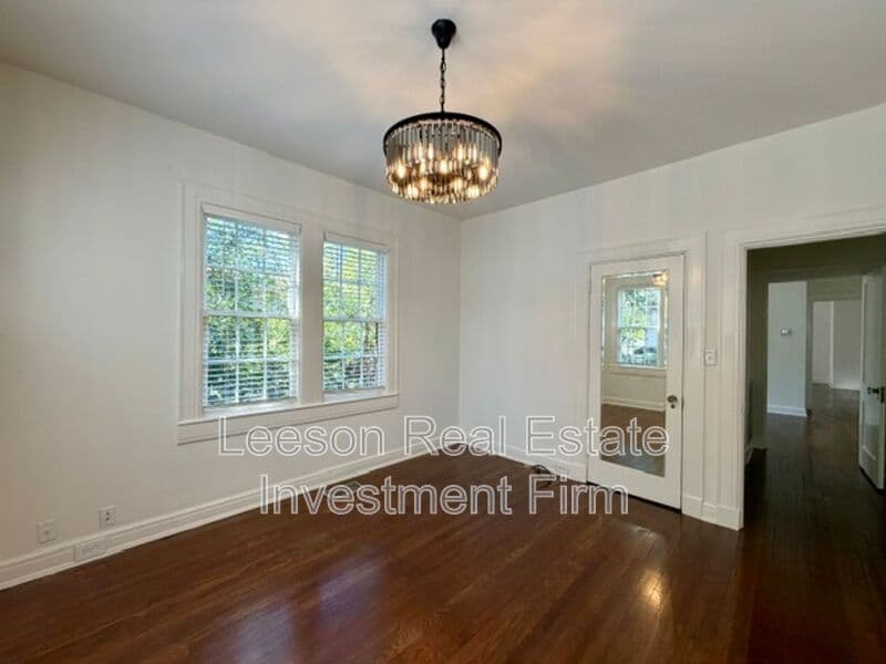 Shreveport House: 2409 Fairfield Ave