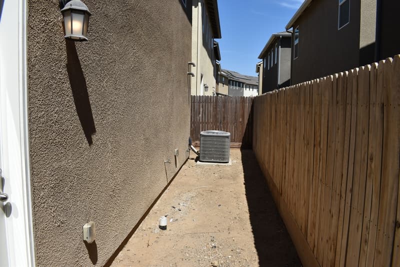 Merced House: 260 Shafer Avenue