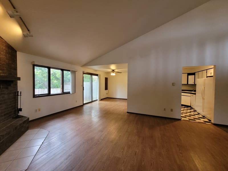 Appleton Condo: 1401-1403 North Birchwood Avenue - 1401