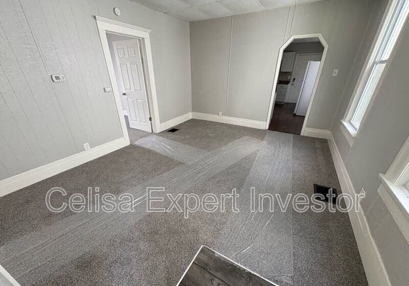 Fort Wayne House: 1132 Grant Ave