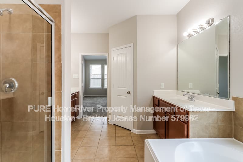 Dickinson House: 3212 Granite Gate Ln