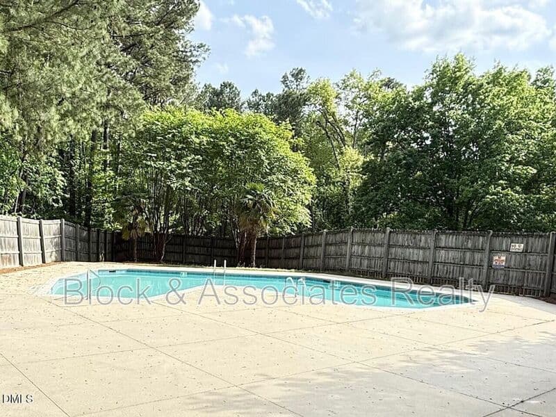 Raleigh Condo: 4120 Sedgewood Drive