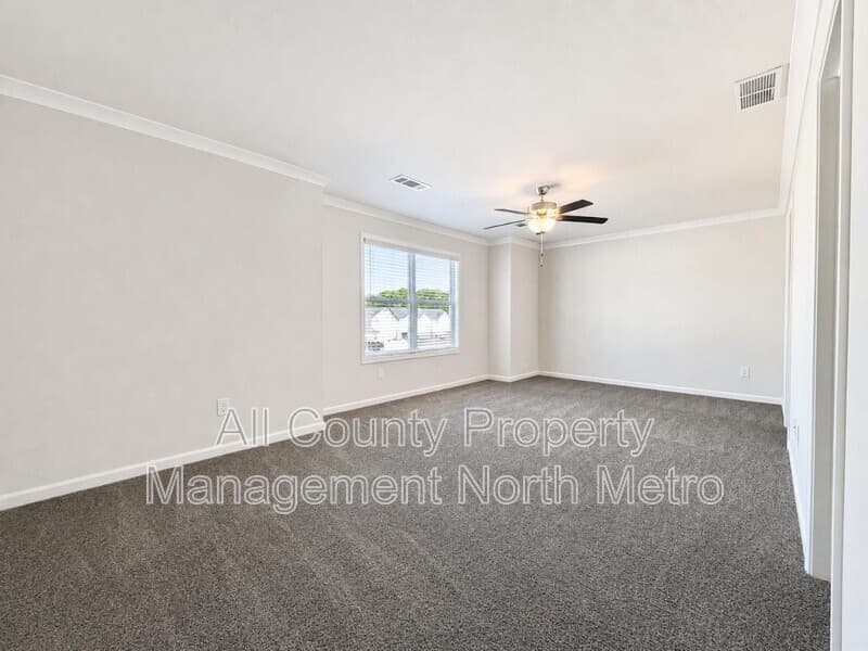 Lula Townhome: 6360 Pine Station Drive